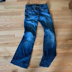 7 for all mankind. Dojo